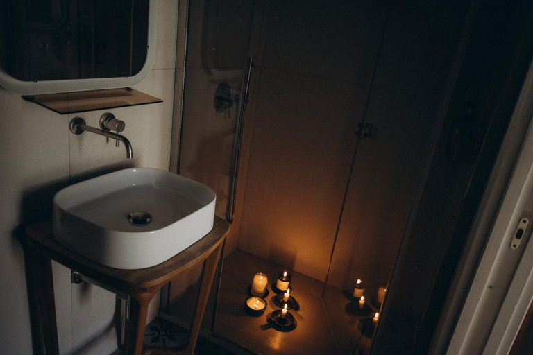 Bathroom 3, Casa Fanzago, Napoli
