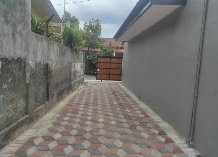 Others 4, Astiti Ayu Kost Bagirati 2, Lombok