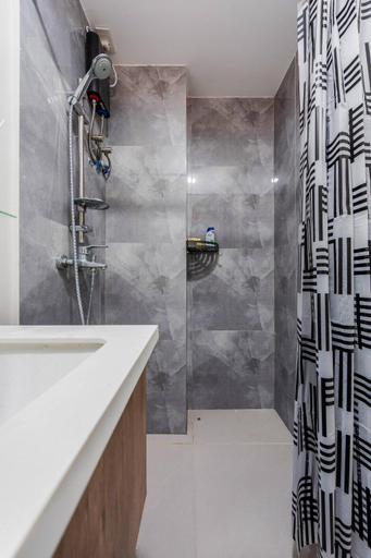 Bathroom 3, CityView Cozy Condo in Cebu 25 mins to Airport, Lapu-Lapu City