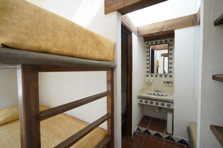 Bathroom 5, Centro Vacacional Oaxtepec, Tlayacapan