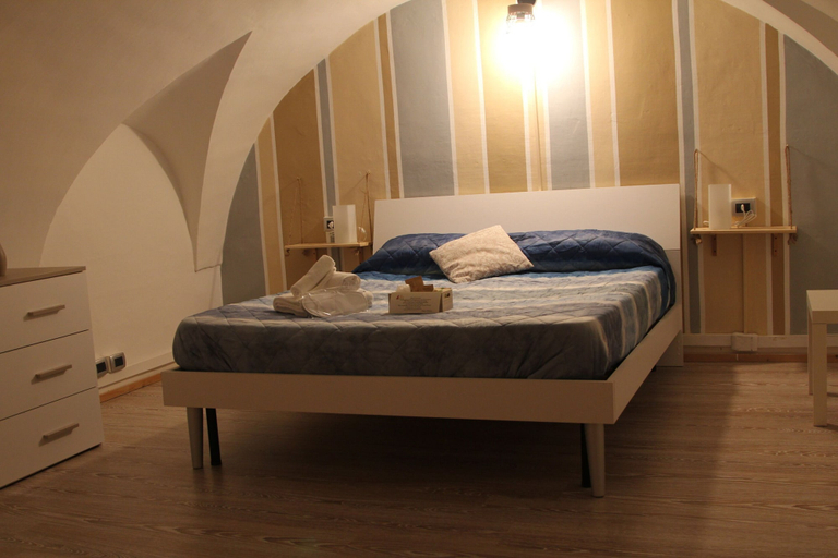 Bedroom 3, Sesta Strada, Rome
