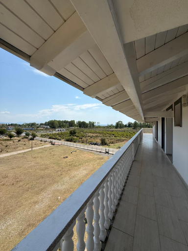 Others 5, Hotel Viluni, Shkodrës