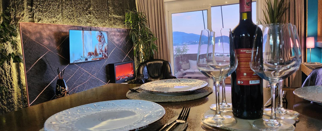 Shared lounge/TV area 3, Eye Luxury Penthouse & apartment, Sarandës