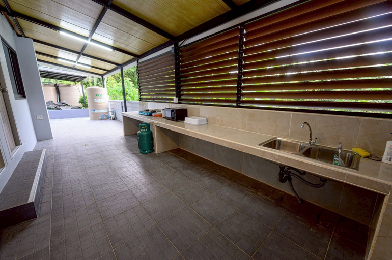 Private kitchen 5, BanIngKhao Pool Villa Sriracha, Si Racha