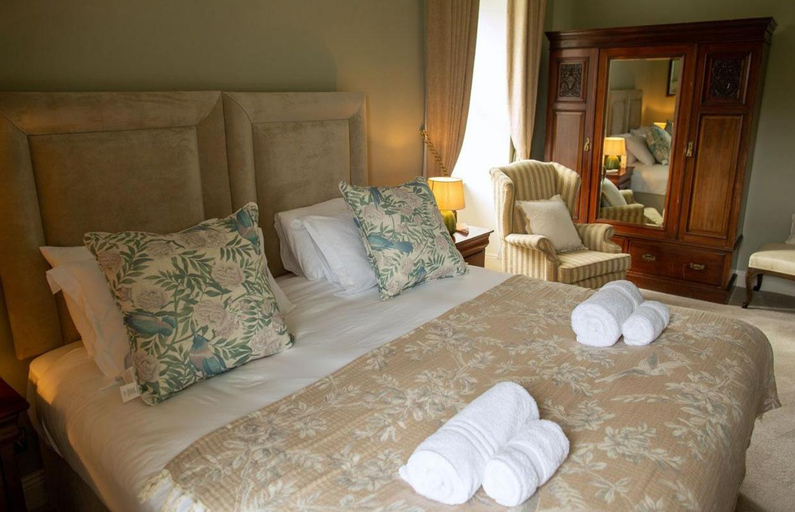 Bedroom 5, Hill House Cashel