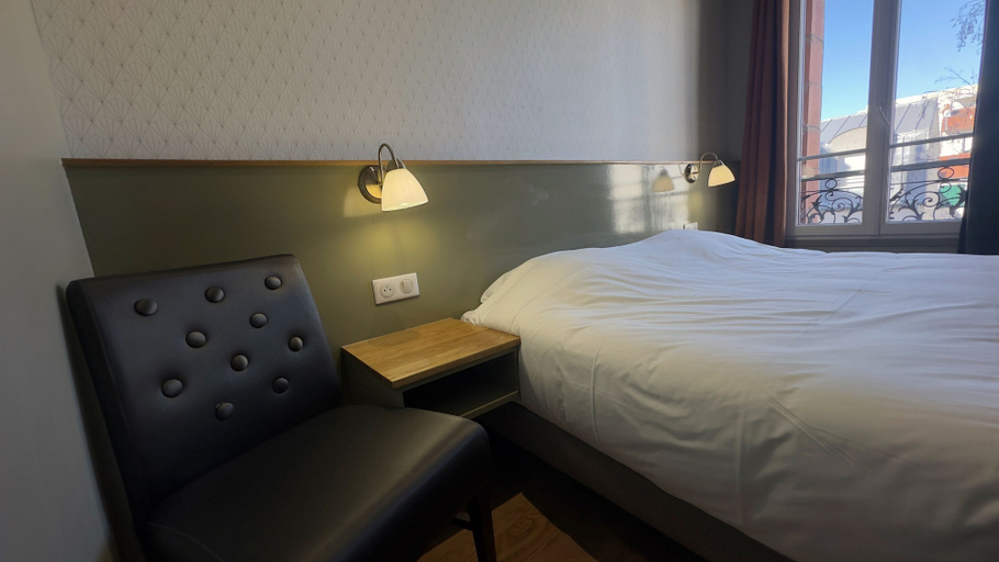 Room 5, Alma Hôtel, Hauts-de-Seine