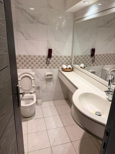 Bathroom 5, AlHayat Line Hotel, Makkah