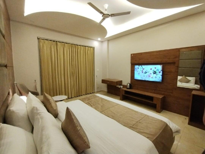 Bedroom, Stone Wood Hotel Rishikesh, Tehri Garhwal