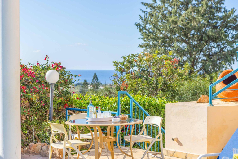 Others 5, Apollon Dionysus Villa