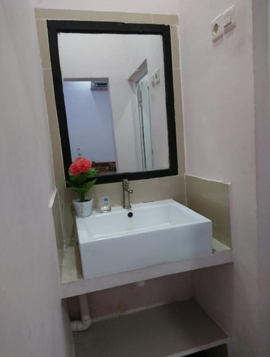 Others 2, Astiti Ayu Kost Bagirati 2, Lombok