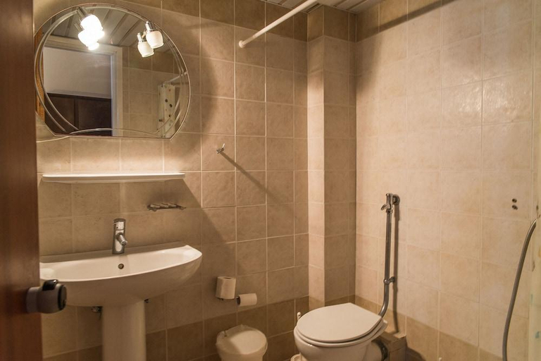 Bathroom, Perkes Hotel Complex, Ionian Islands