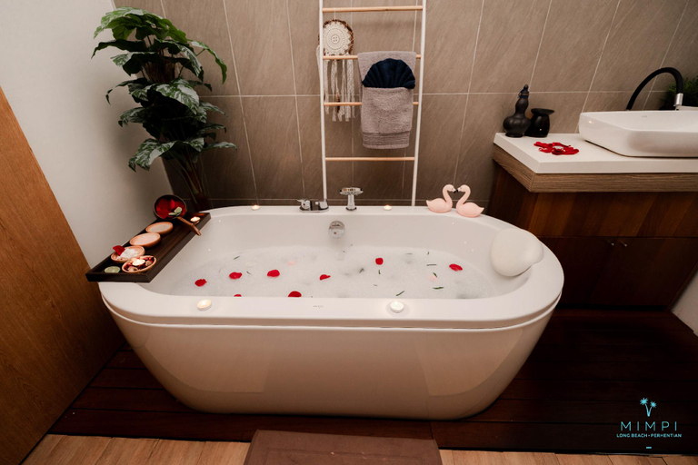 Bathroom 4, Mimpi Perhentian, Besut