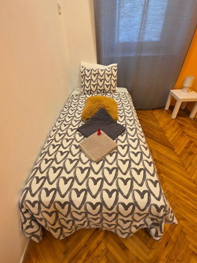 Bedroom 2, K21 party apartment hotel with inhouse ruin pub, Budapesti