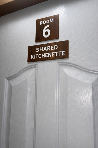 Shared kitchen 3, Belechl Ranch Studio Rental - Cozy Compact Room with Private Bathroom