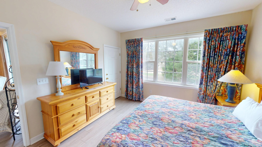 Interior 3, Ironwood 1021, Horry
