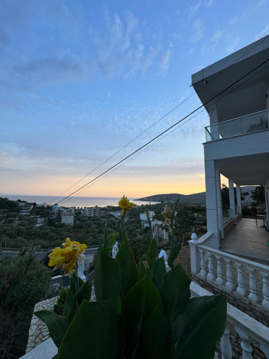 Others 4, Vila Alexandros, Vlorës