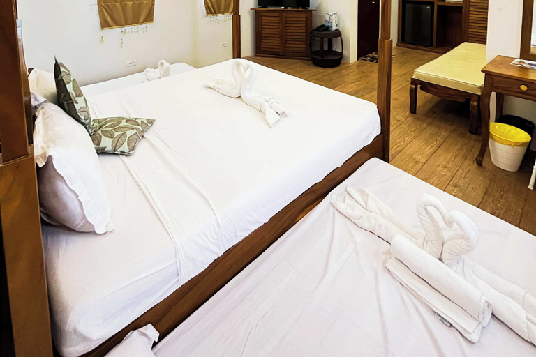 Bedroom 4, Torres Farm Resort powered by Cocotel, Naic