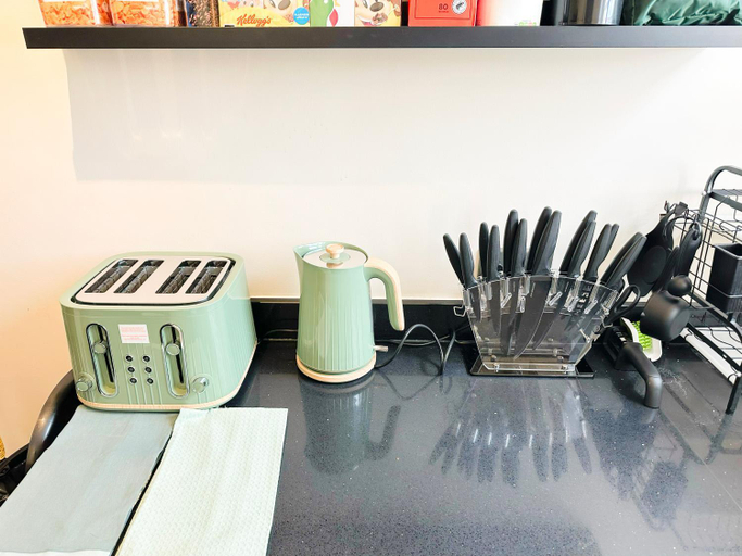 Others 2, Wimbledon Area Apartment, London