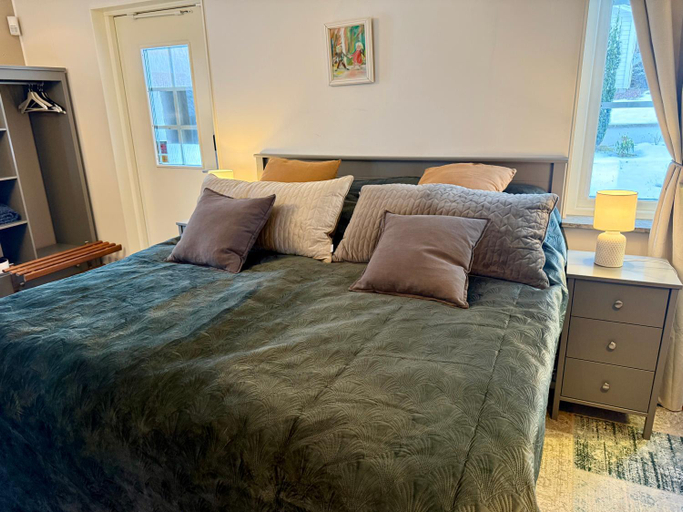 Bedroom 2, Hills Cottage Holiday Homes, Jönköping