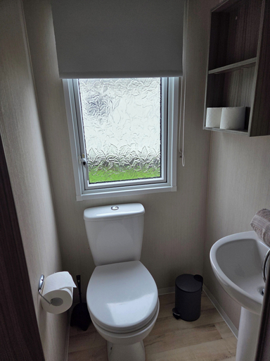 Bathroom 4, Poole Rockley Park Dorset, Poole