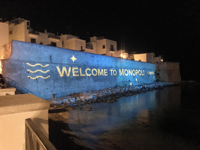 Restaurant, Seafront Apartments by Carlo V Castle, Monopoli Old Town - HelloAPULIA Al Castello di Amec, Bari