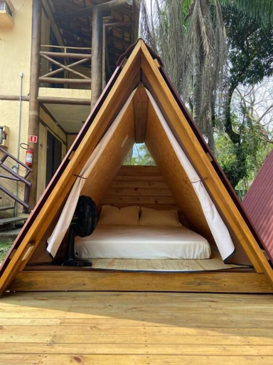 Exterior 5, Cabanas Mountain, São Sebastião