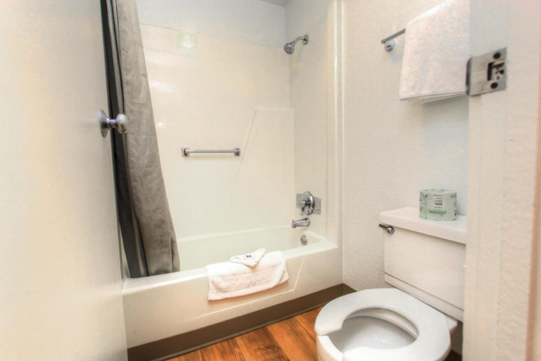 Bathroom 5, Mezzanine by La Zebra, an SLH Hotel, Cozumel
