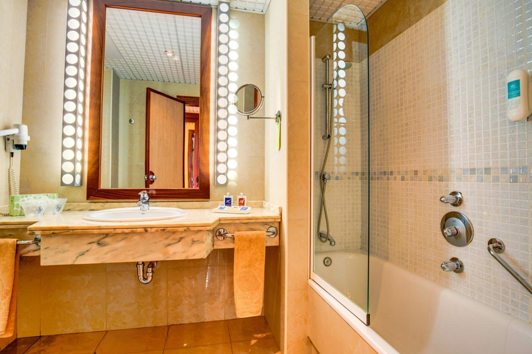 Bathroom 5, SBH Crystal Beach Hotel & Suites, Las Palmas
