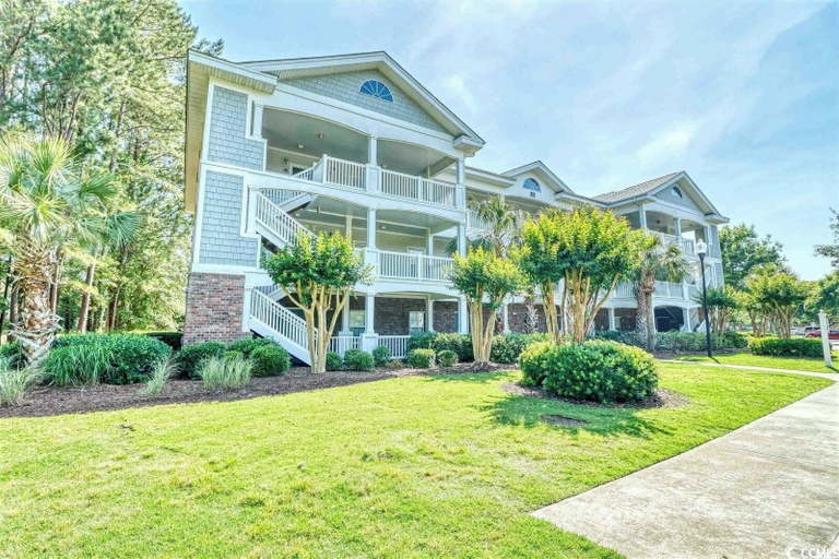 Interior 3, River Crossing 231, Horry