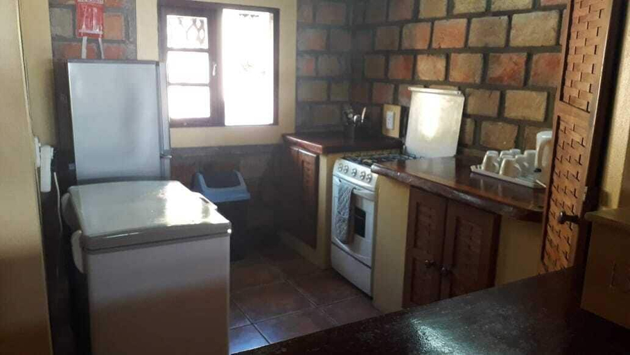 Private kitchen 2, Golden Palms Beach Resort, Jangamo