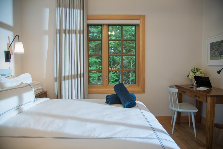Bedroom 3, Haliburton Post House, Haliburton