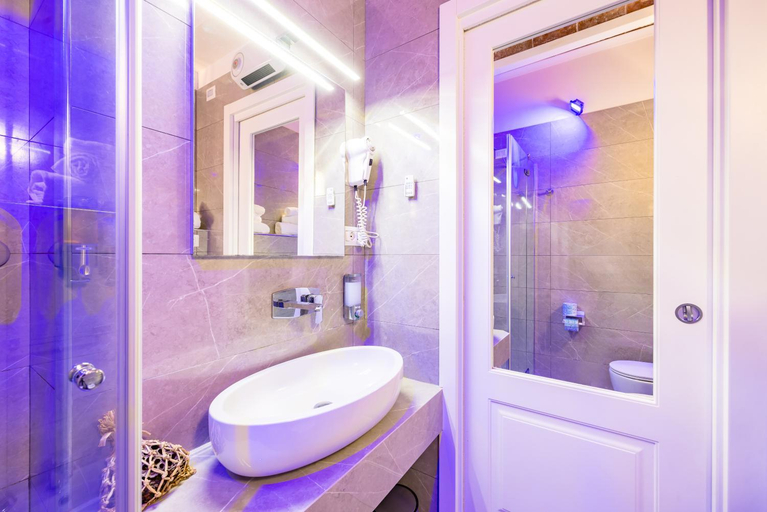 Bathroom 3, Residenza Matilde, Napoli