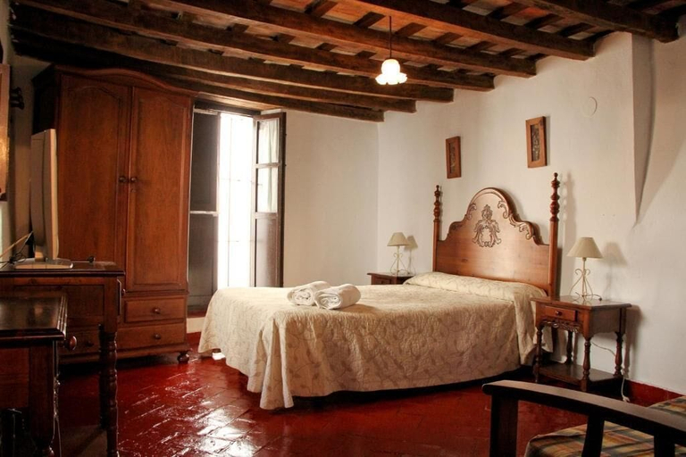 Bedroom, Tugasa Casas Castillo de Castellar, Cádiz