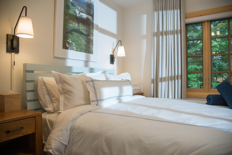 Bedroom 2, Haliburton Post House, Haliburton