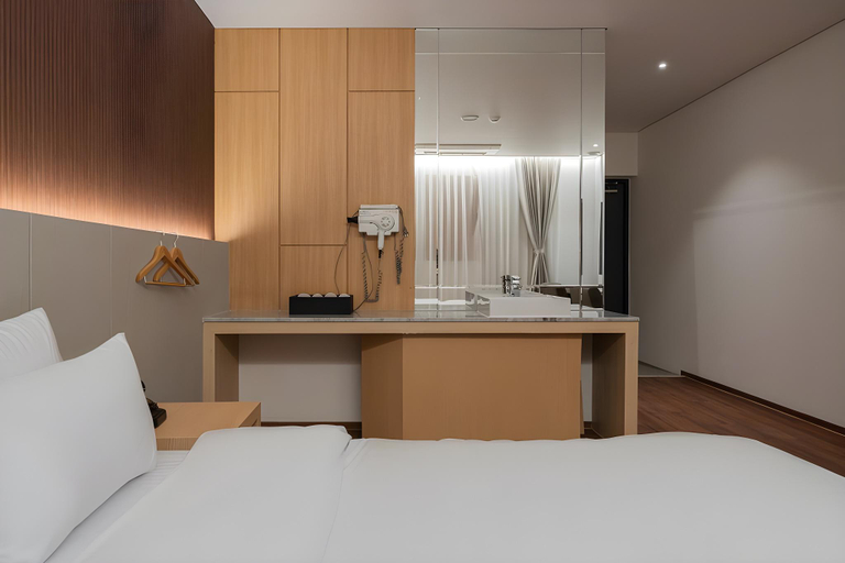 Bedroom 4, Incheon Guwoldong Hotel Rondo, Namdong