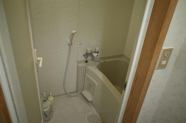 Bathroom 3, Kuwano ya, Asakura