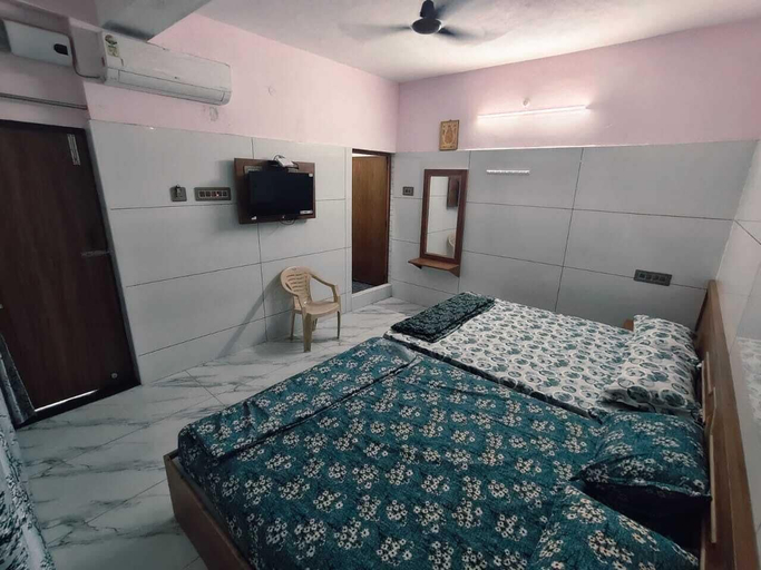 Room 5, NNP Holidays Stays, Nagappattinam