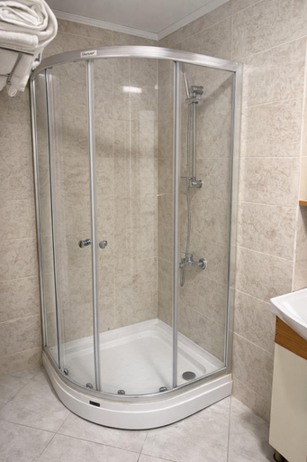 Shower 2, VALENCE SUITES Taksim, Beyoğlu