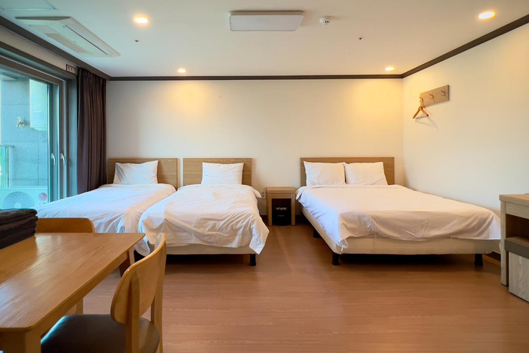 Bedroom 2, The Blue Jeju, Seogwipo