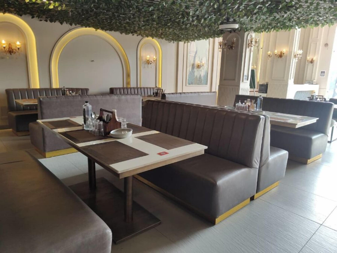Restaurant 2, Hotel The Crown Prince, Jaipur
