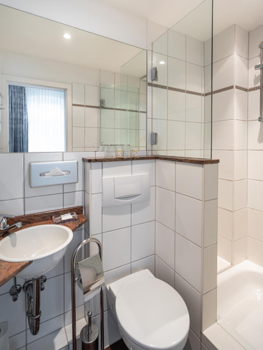 Bathroom 5, Hotel Gutenberg, Nordfriesland