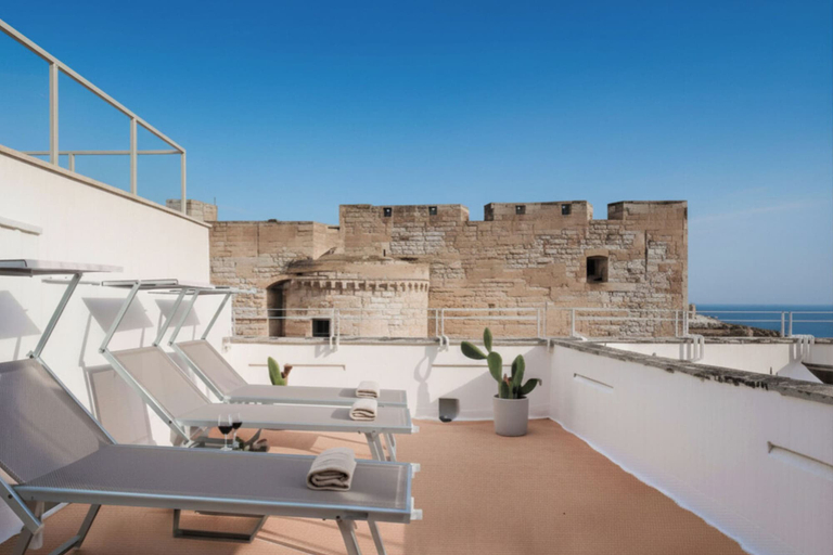 Terrace/patio 5, Seafront Apartments by Carlo V Castle, Monopoli Old Town - HelloAPULIA Al Castello di Amec, Bari