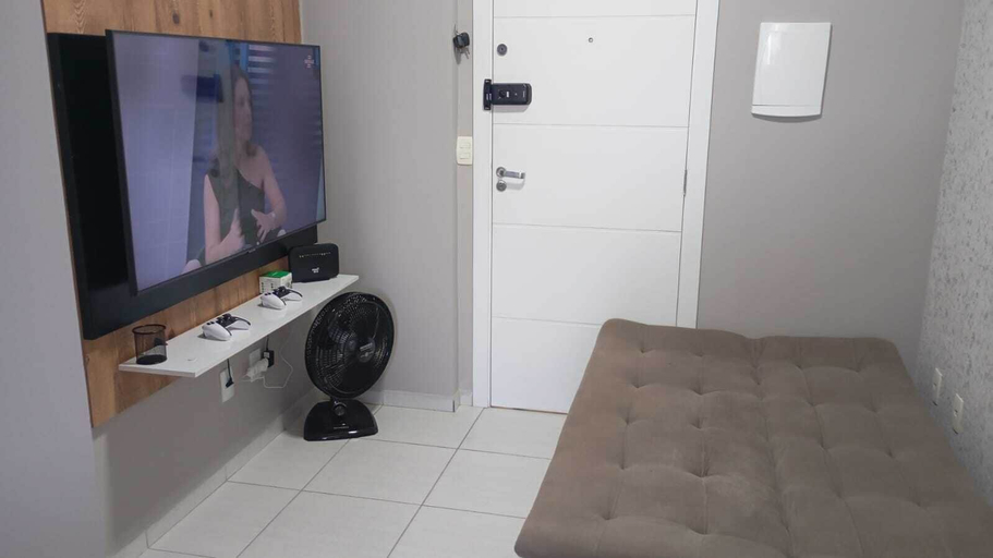 Living room 2, AP ENCANTADOR 1 QUARTO PX. DO CAU HANSEN, Joinvile