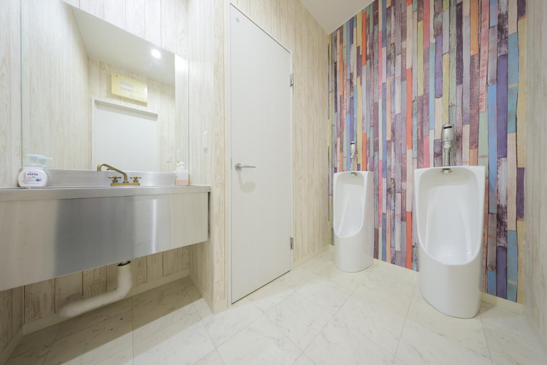 Bathroom, GATE80長居 無人宿 完全セルフ 予約メッセージ欄確認要す スマートロック 暗証番号チェックイン 素泊まり専門 アメニティ持参で格安滞在 セコム24h監視 駐車場なし, Osaka