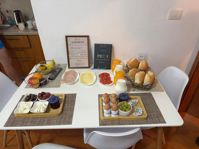 Food & Drinks 5, Peci Apartments Gjirokaster, Gjirokastrës