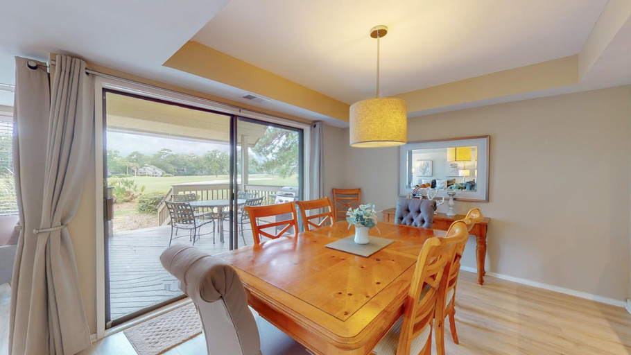 Others 5, 5 Fazio Villas, Beaufort