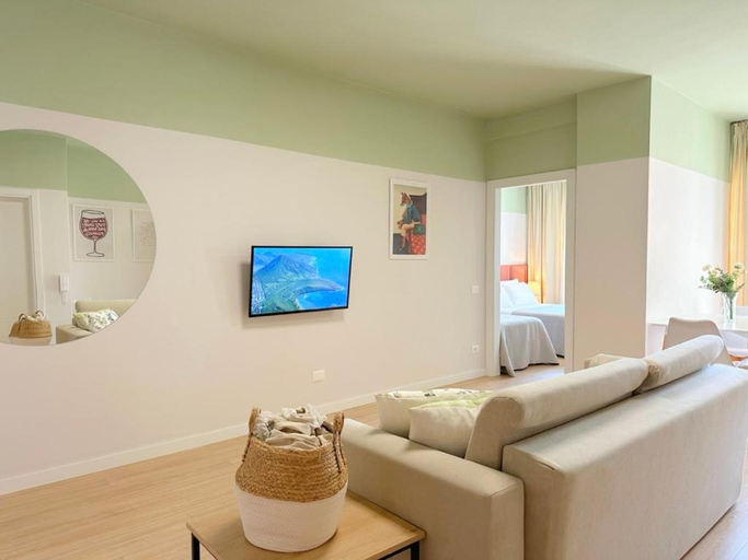 Others 2, Adriatic Pearl - Premium Apartment SEA VIEW - PARKING, Kavajës