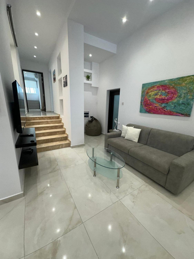 Others 5, Sliema Spacious Room