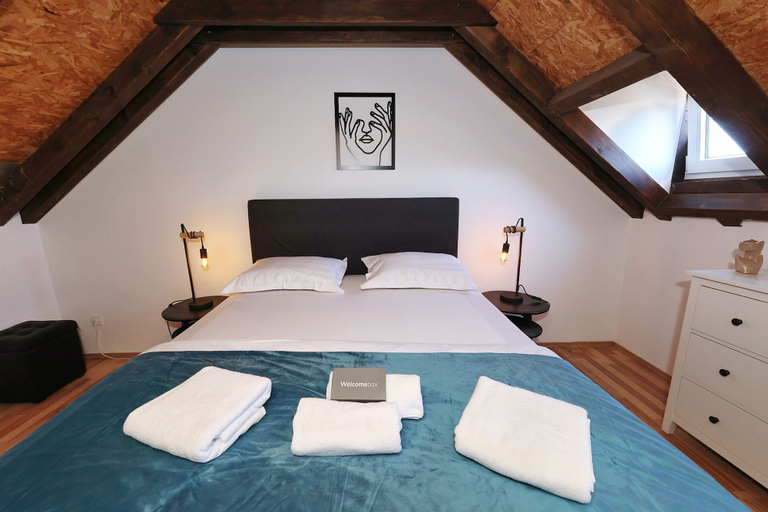 Room 2, Holiday Home Tranquilla With Heated Pool, Blato
