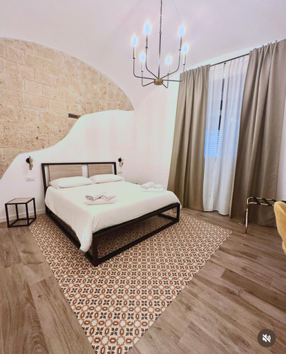 Bedroom 3, santa Teresa luxury rooms, Napoli